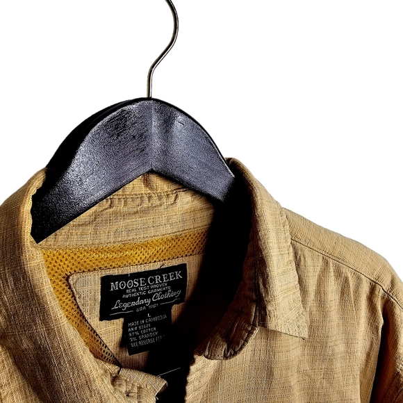 Moose Creek Outdoors Performance Shirt. Perfect Condition! - Picture 4 of 6